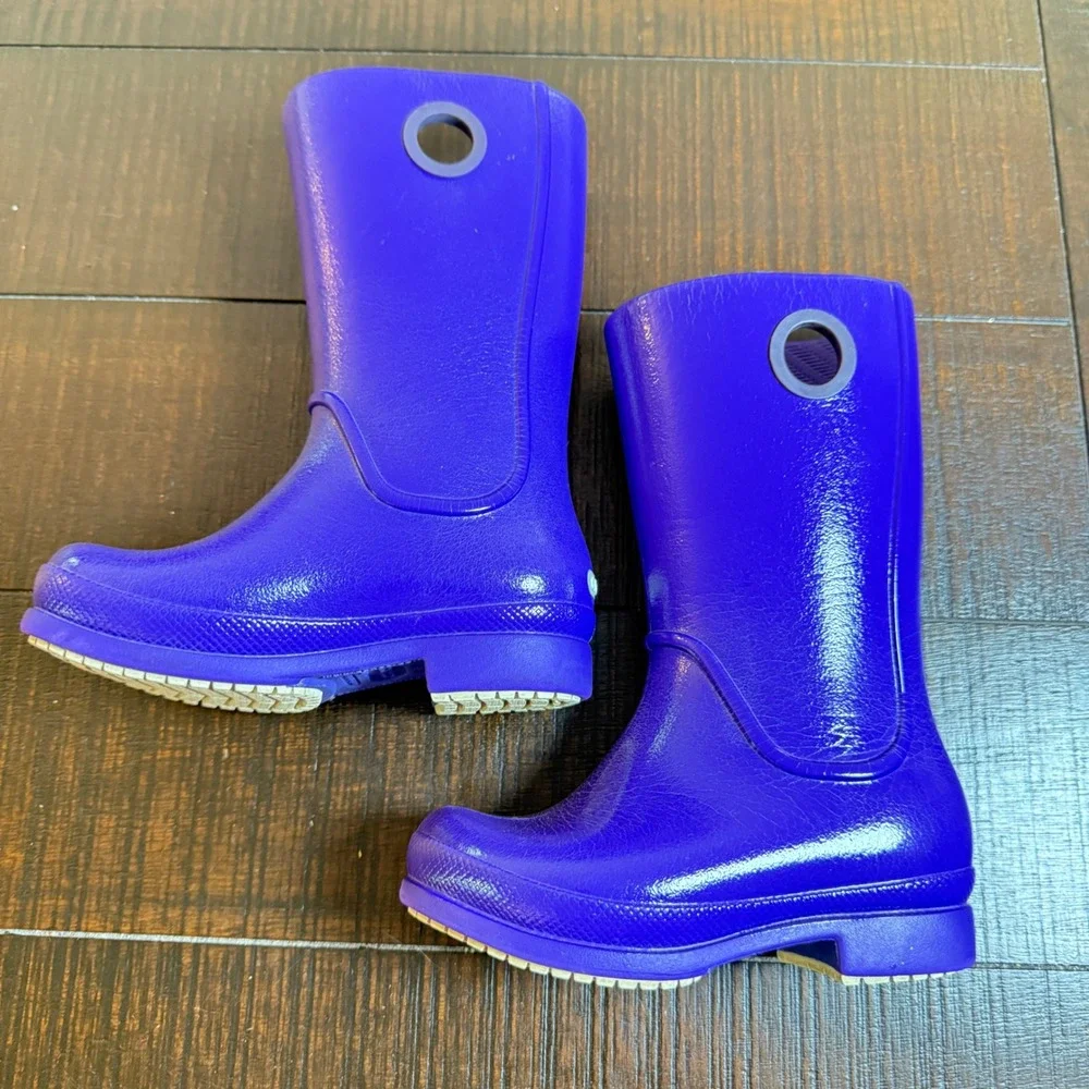 Crocs Rain Boots Kids Size 9 Purple Wellies Waterproof Pull On Shiny